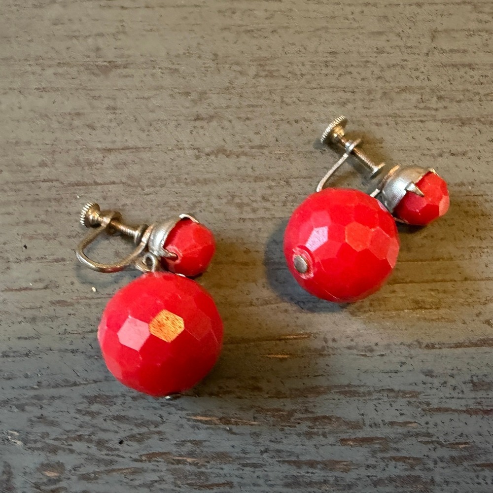 Vintage Red Faceted Bead Drop Earrings Screw Back Silver Tone Mid Century Retro